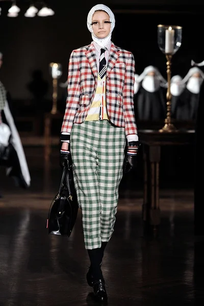 Look 4
